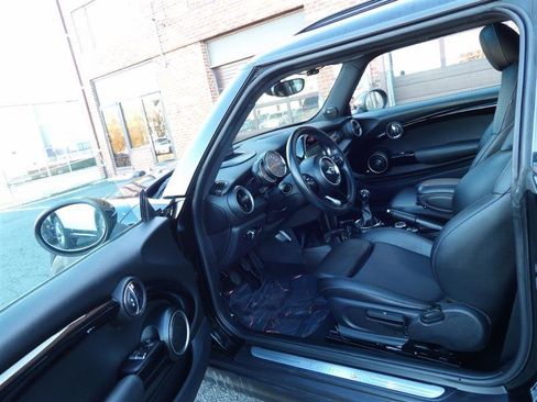 Used 2015 MINI Cooper S image 11