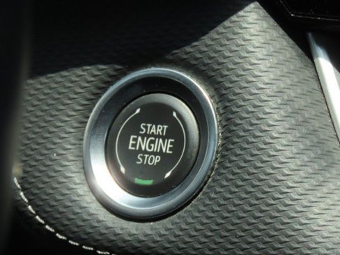Used 2025 Chevrolet Equinox LT w/ Convenience Package II FWD image 28