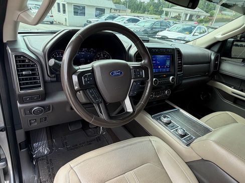 Used 2021 Ford Expedition Max Limited AWD/4WD image 26
