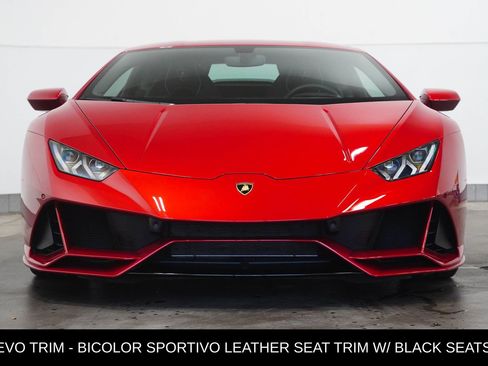 Used 2021 Lamborghini Huracan EVO image 3