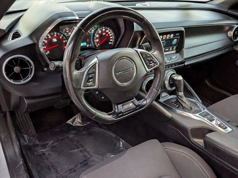 Used 2018 Chevrolet Camaro SS image 18