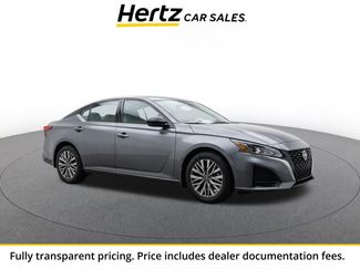 Used 2025 Nissan Altima 2.5 SV FWD video 1