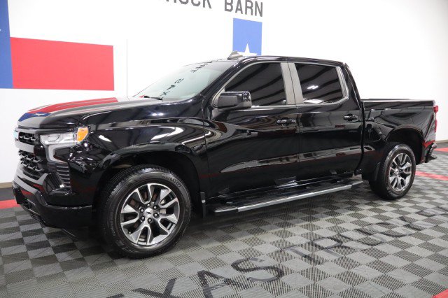 Used 2022 Chevrolet Silverado 1500 RST w/ Protection Package AWD/4WD image 2