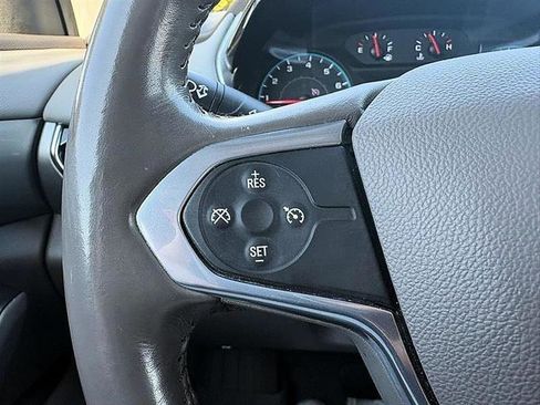 Used 2021 Chevrolet Traverse LT image 26