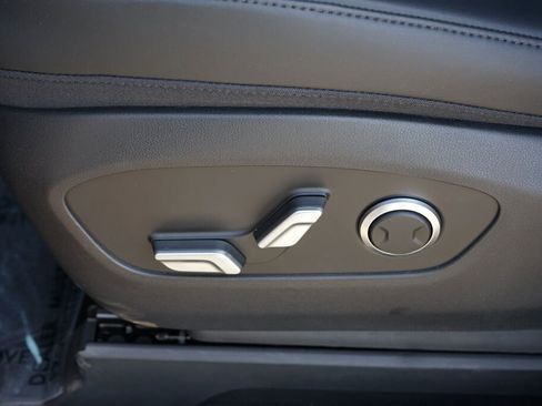 New 2026 Hyundai Ioniq 9 SEL image 24