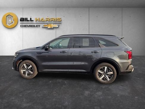 Used 2022 Kia Sorento S w/ Panoramic Sunroof Package FWD image 8