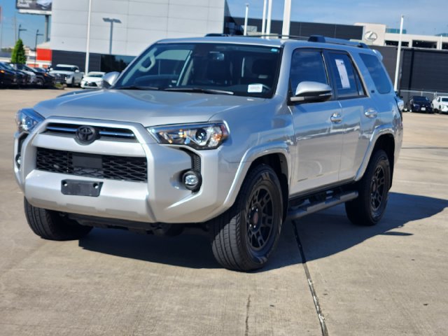Used 2024 Toyota 4Runner SR5 Premium w/ Moonroof Package RWD image 3