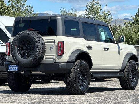 New 2026 Ford Bronco Outer Banks w/ Sasquatch Package image 3