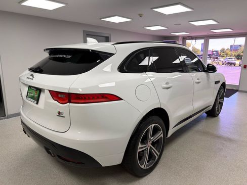 Used 2017 Jaguar F-PACE S AWD/4WD image 3