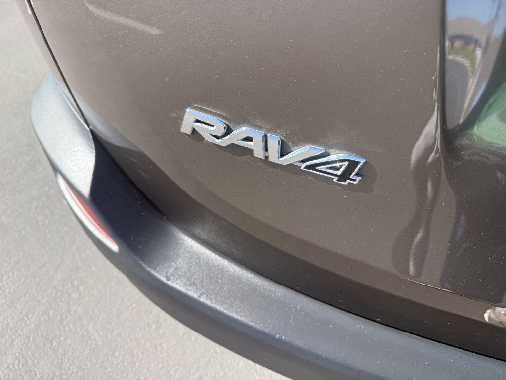 Used 2014 Toyota RAV4 XLE FWD image 6