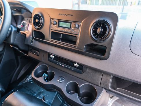 Used 2023 Mercedes-Benz Sprinter 3500 image 13