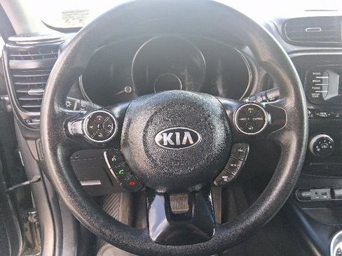 Used 2014 Kia Soul + image 28