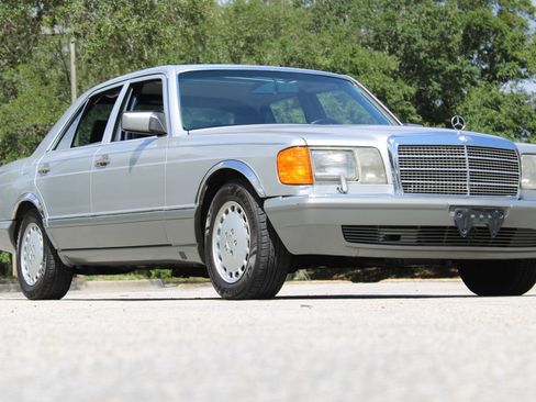 Used 1990 Mercedes-Benz 300 SE image 23