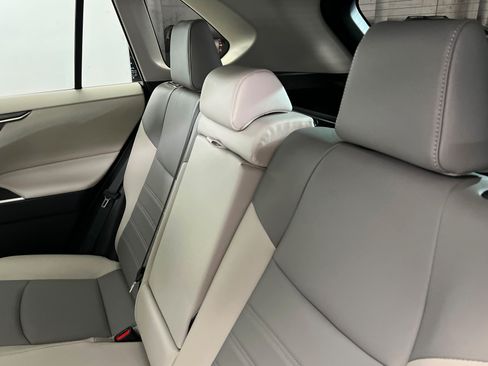 Used 2025 Toyota RAV4 XLE Premium w/ Weather Package AWD/4WD image 21