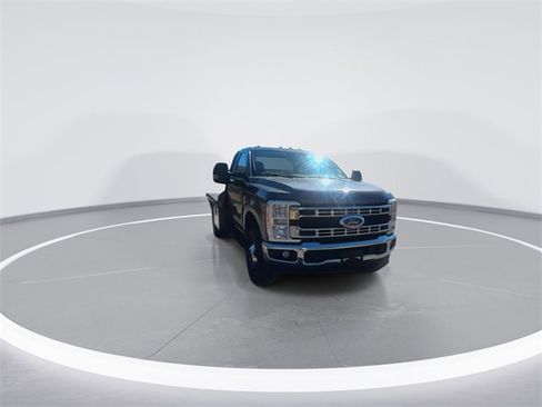 Used 2023 Ford F350 XL w/ XL Chrome Package image 2