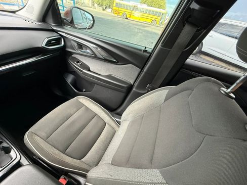 Used 2021 Chevrolet TrailBlazer LT w/ Convenience Package FWD image 46