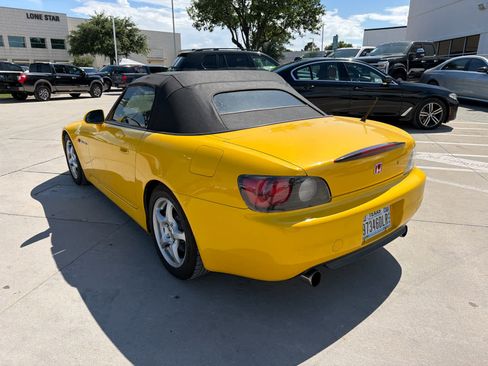 Used 2001 Honda S2000 image 4