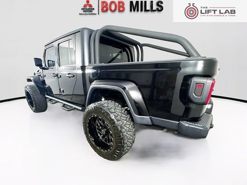 Used 2021 Jeep Gladiator Sport AWD/4WD image 6