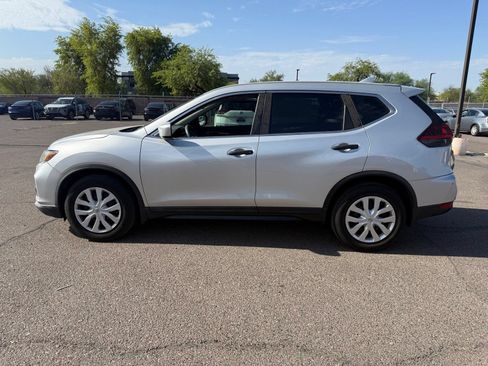 Used 2019 Nissan Rogue S FWD image 8
