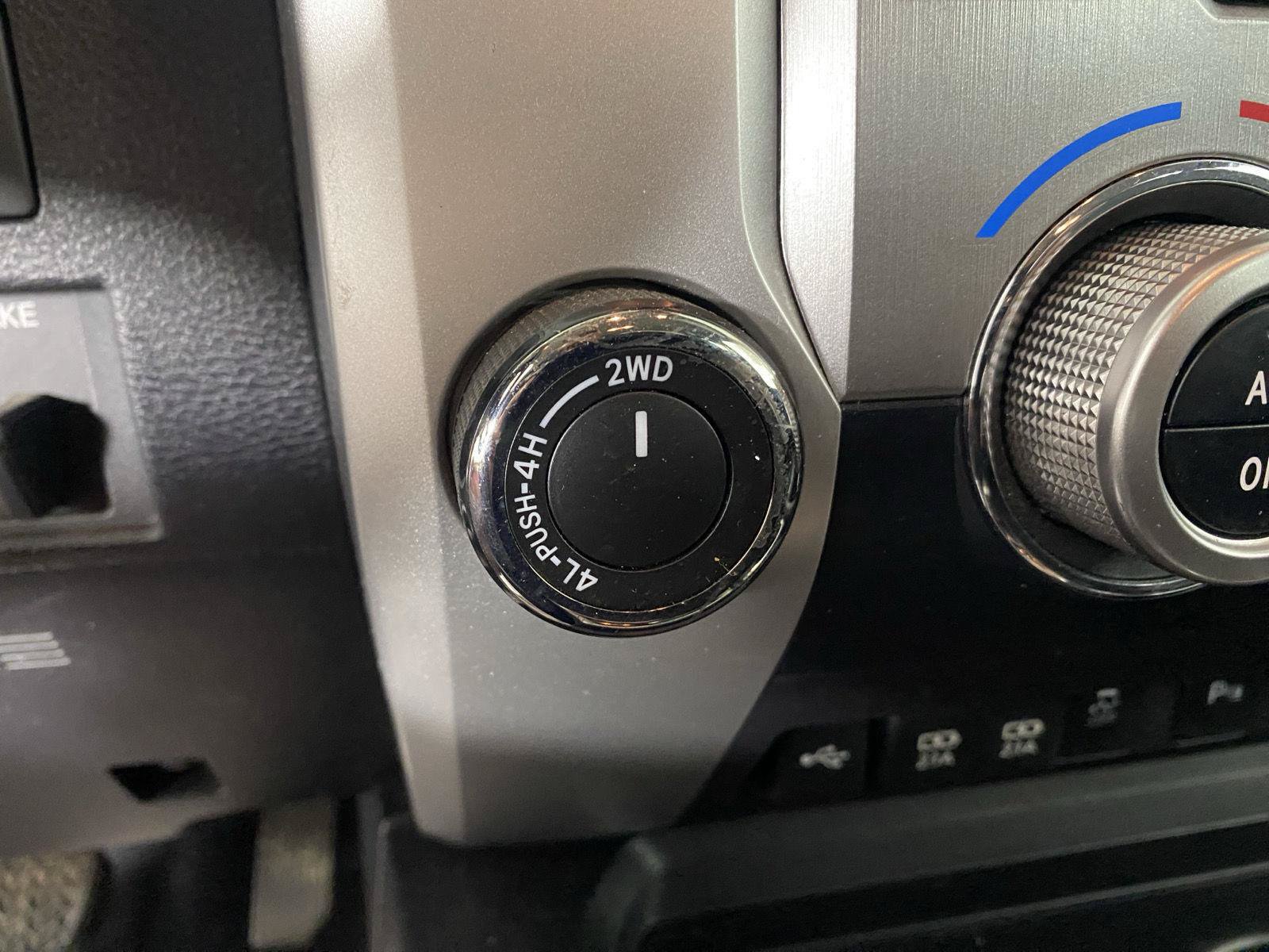 Used 2021 Toyota Tundra Platinum AWD/4WD image 16