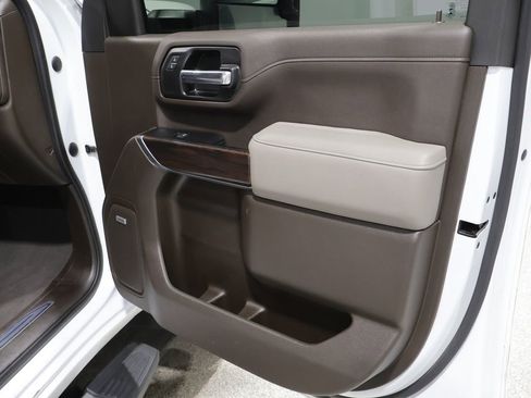 Used 2022 GMC Sierra 2500 SLT w/ SLT Premium Package AWD/4WD image 24