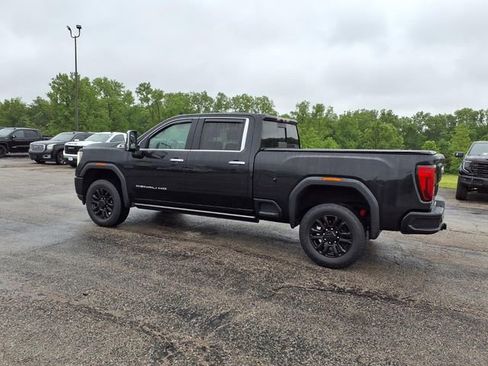 Used 2021 GMC Sierra 2500 Denali w/ Denali Black Diamond Edition AWD/4WD image 31
