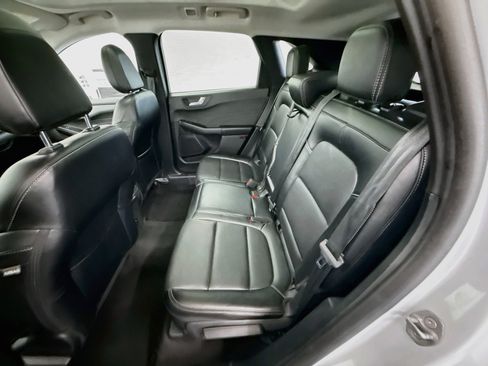Used 2025 Ford Escape Platinum AWD/4WD image 29