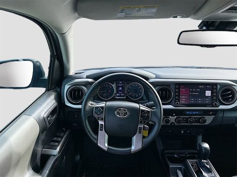 Used 2022 Toyota Tacoma SR5 image 20