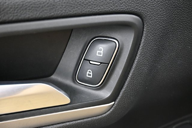 Used 2022 Ford Escape SEL FWD image 16