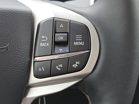 New 2026 Ford Explorer Active w/ Active Comfort Package image 19