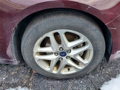 Used 2013 Ford Fusion SE image 4