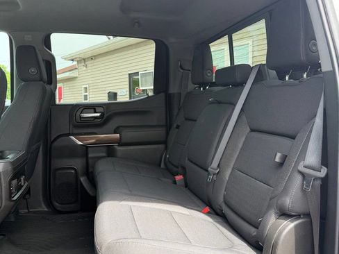 Used 2020 Chevrolet Silverado 1500 LT Trail Boss AWD/4WD image 11