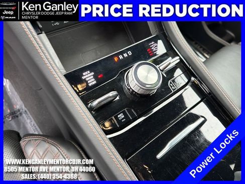 Used 2023 Jeep Grand Cherokee Summit AWD/4WD image 17