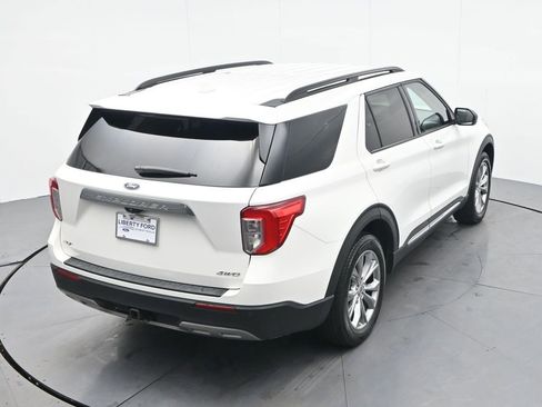 Used 2021 Ford Explorer XLT w/ Equipment Group 202A image 33