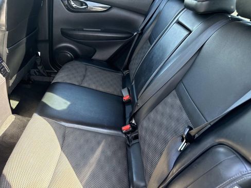 Certified 2022 Nissan Rogue Sport SV w/ Technology Package image 13