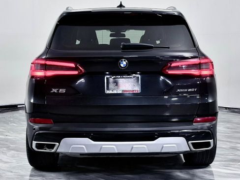 Used 2019 BMW X5 xDrive50i w/ Executive Package AWD/4WD image 8