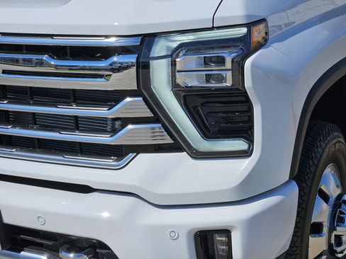 New 2026 Chevrolet Silverado 3500 High Country w/ Technology Package image 10