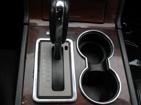 Used 2013 Lincoln Navigator 4WD w/ HD Trailer Tow Pkg image 35