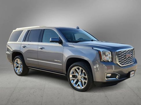 Used 2018 GMC Yukon Denali w/ Denali Ultimate Package image 2