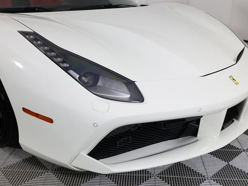 Used 2017 Ferrari 488 Spider image 51