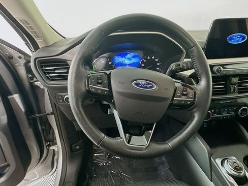 Used 2021 Ford Escape SEL image 17