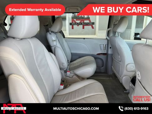 Used 2014 Toyota Sienna XLE FWD image 19