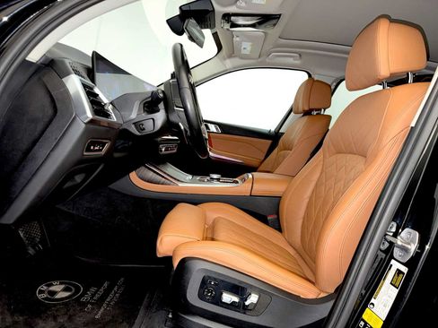 Used 2024 BMW X7 xDrive40i AWD/4WD image 9