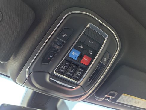 New 2026 Jeep Grand Cherokee Limited RWD image 37