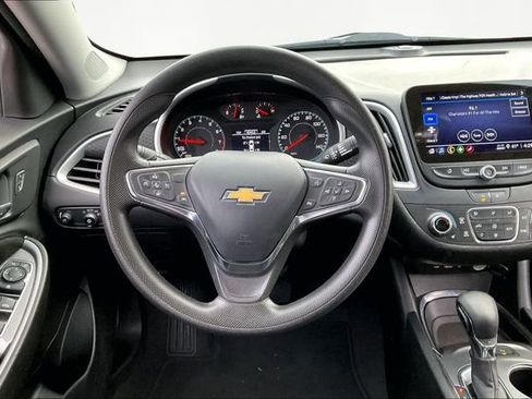 Used 2024 Chevrolet Malibu LT image 8