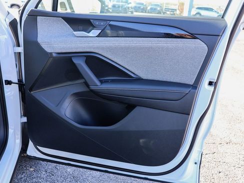 New 2025 Volkswagen Tiguan S image 44