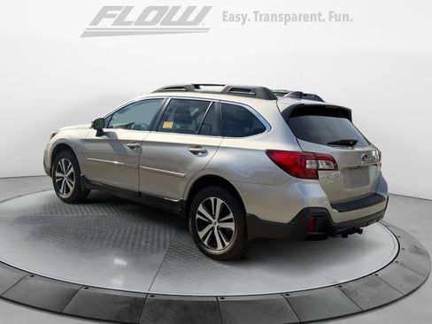 Used 2018 Subaru Outback 3.6R Limited image 6