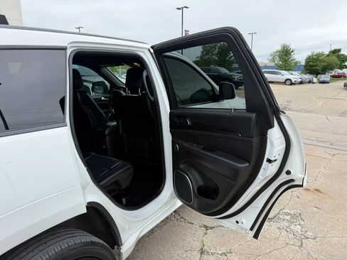Used 2020 Jeep Grand Cherokee High Altitude AWD/4WD image 22