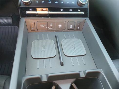 Certified 2025 Hyundai Santa Fe Calligraphy FWD image 15