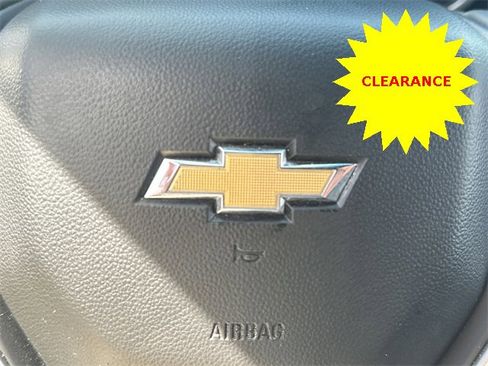 Used 2023 Chevrolet Suburban LT image 42